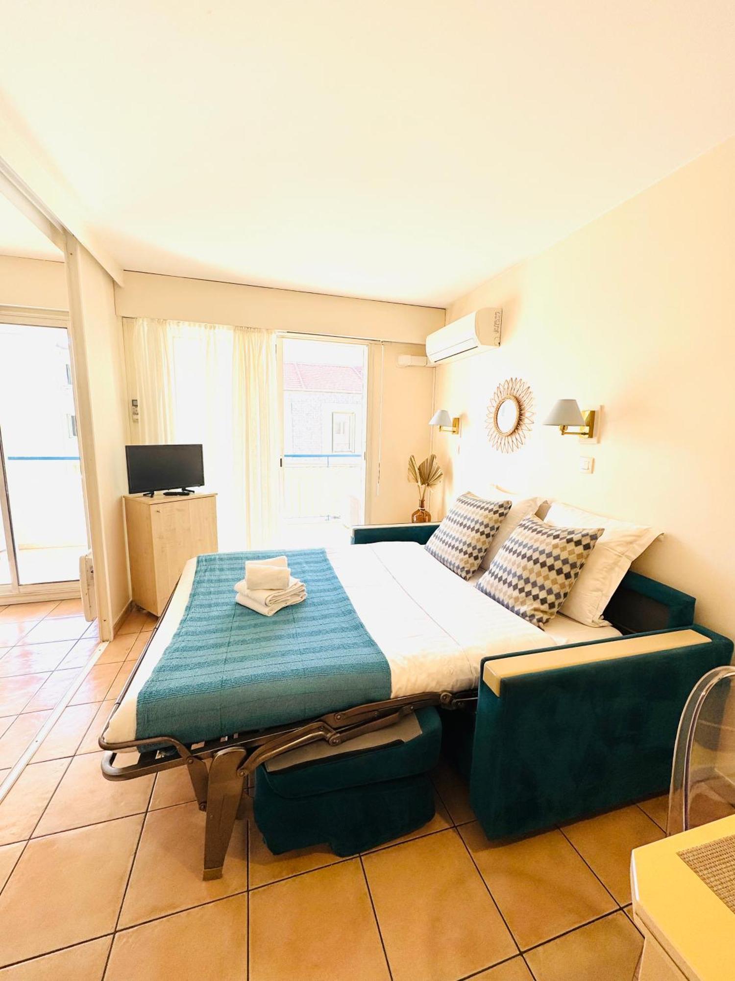 Les Rivages 2P Terrasse Parking Apartment Menton Exterior photo
